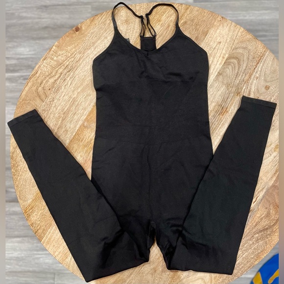 PINK Seamless Workout Onsie - Picture 4 of 7